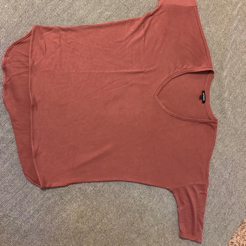 Deep v neck rose colored sweater
